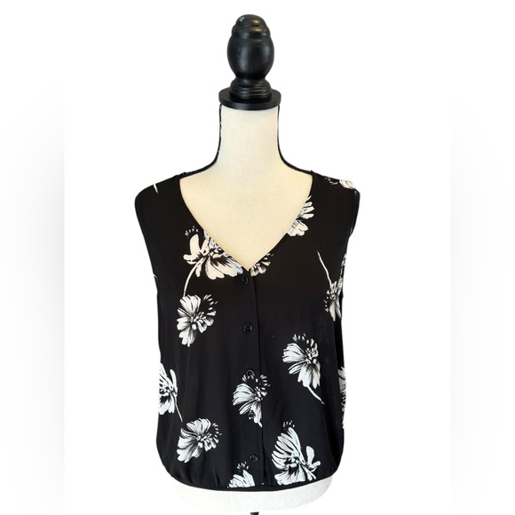 EUC CABi Floral Black and White Women's Top Size S - Picture 2 of 9